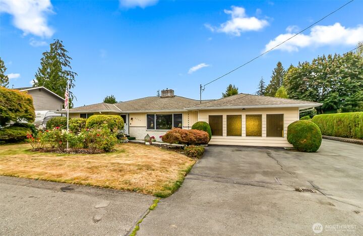 Property Photo: 2924 91st Street SE WA 98208