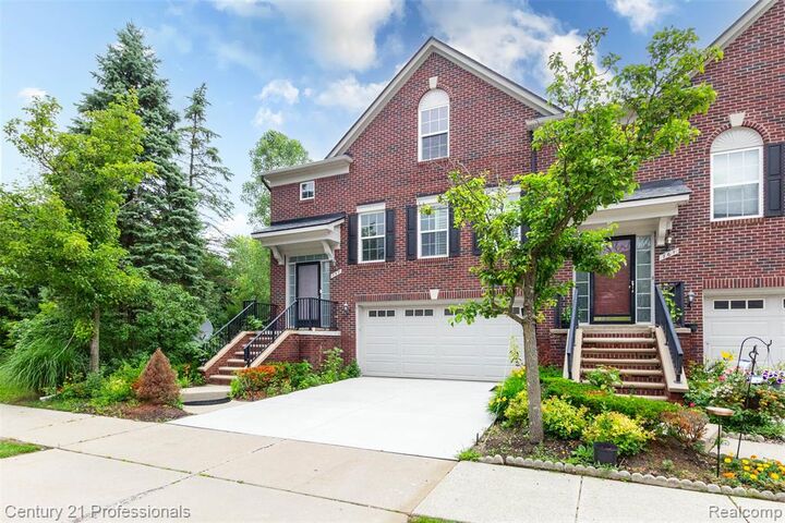 Property Photo:  757 Sandalwood Drive  MI 48085 