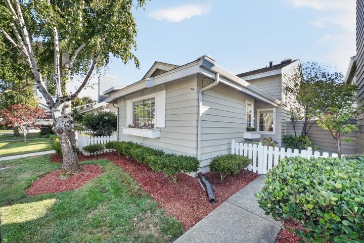 Property Photo:  316 Sea Cliff Lane  CA 94065 
