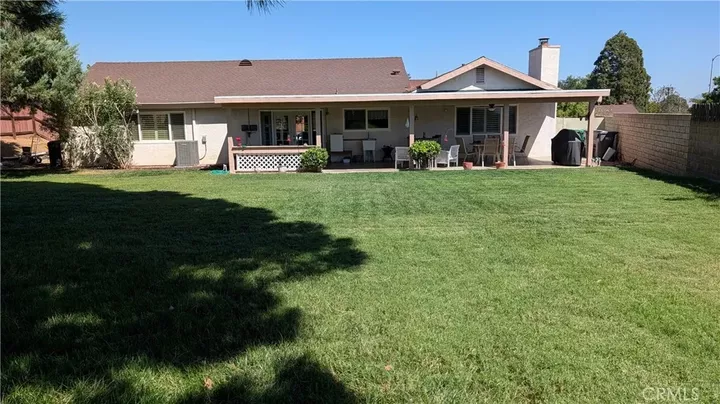 Property Photo:  865 Via Panorama  CA 92220 