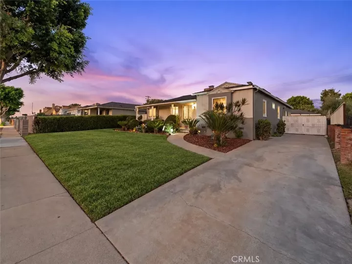 Property Photo: 9700 S 5th CA 90305