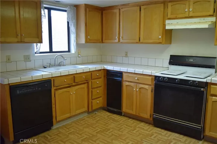 Property Photo:  4144 End Drive  CA 93225 