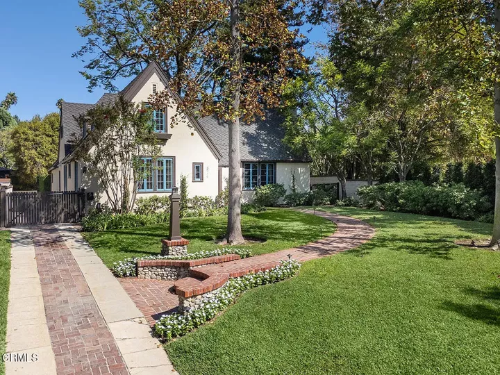 Property Photo:  874 S Arroyo Boulevard  CA 91105 