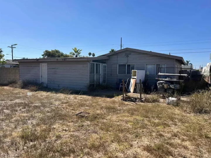 Property Photo: 5350 Lehrer Drive CA 92117