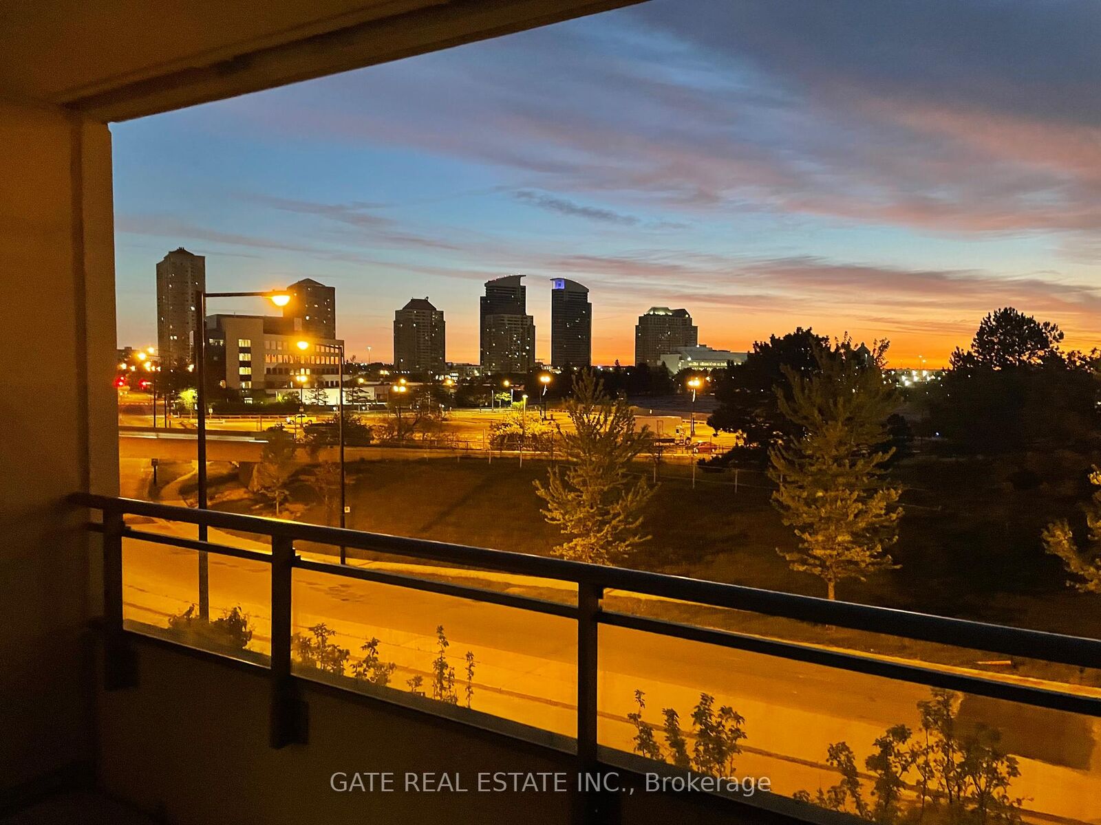 Property Photo: 88 Grangeway Avenue 308 ON M1H 0A2