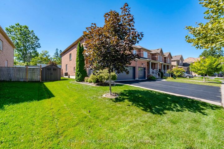 Property Photo:  182 Thomas Avenue  ON N3S 0E2 