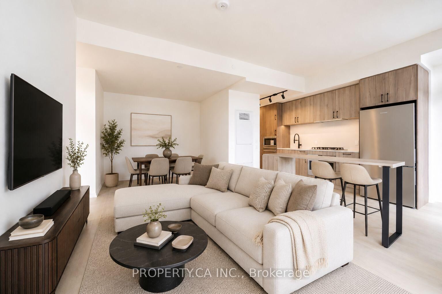 Property Photo:  109 Erskine Avenue 1908  ON M4P 0G8 