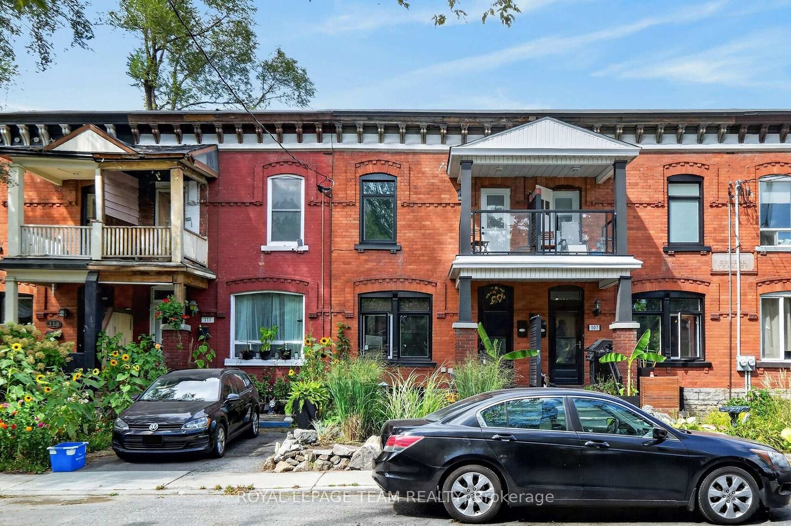 Property Photo:  109 Florence Street  ON K1R 5N1 