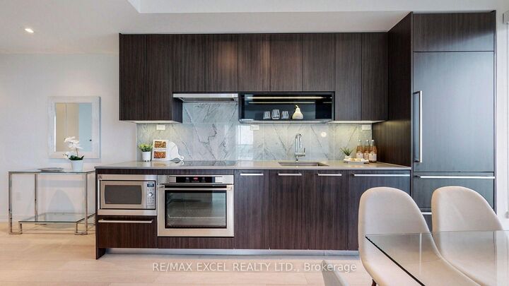 Property Photo:  115 McMahon Drive 3510  ON M2K 0E3 