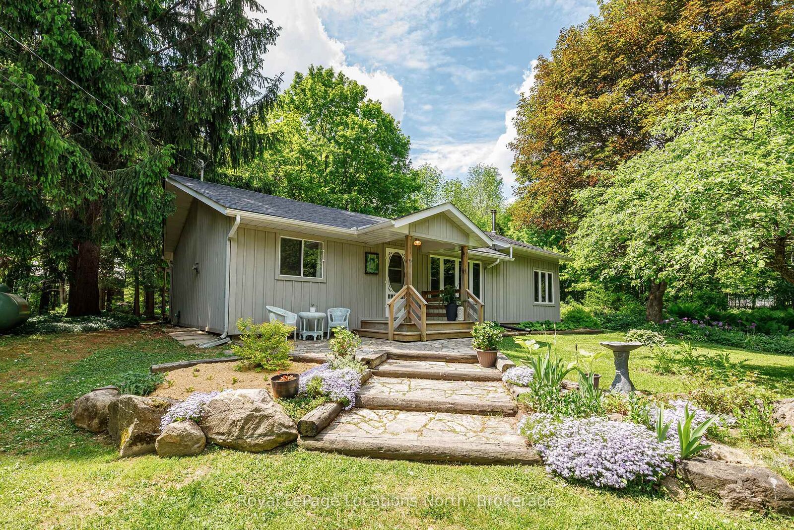 Property Photo:  172 Park Street  ON N0C 1E0 