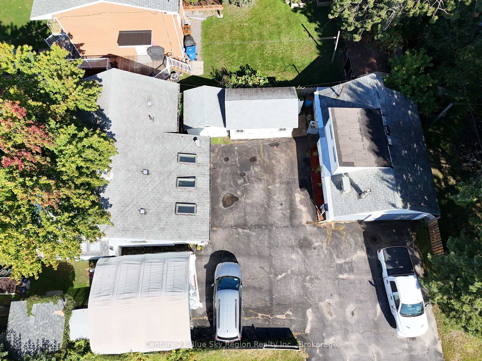 Property Photo:  142 Lee Avenue  ON P1A 2K2 
