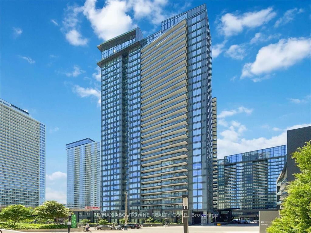 Property Photo:  70 Queens Wharf Road 2201  ON M5V 0J2 