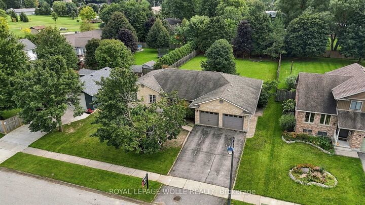 Property Photo:  63 Oakridge Avenue  ON N0J 1M0 