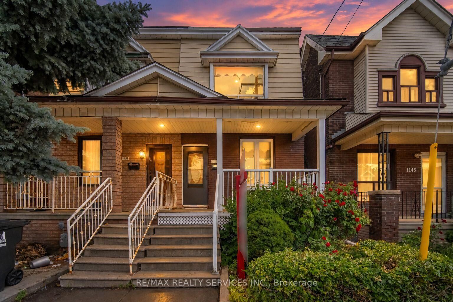Property Photo:  1147 Dufferin Street  ON M6H 4B7 
