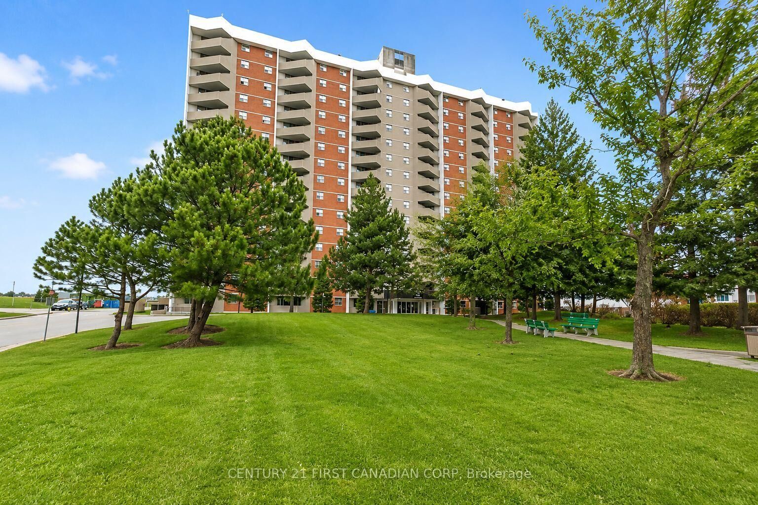 Property Photo:  1103 Jalna Boulevard 507  ON N6E 2W8 