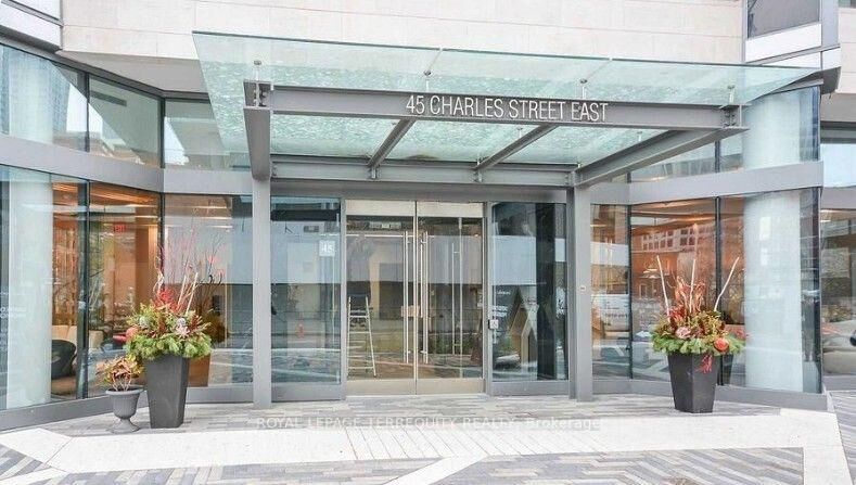 Property Photo:  45 Charles Street E 505  ON M4Y 1S2 