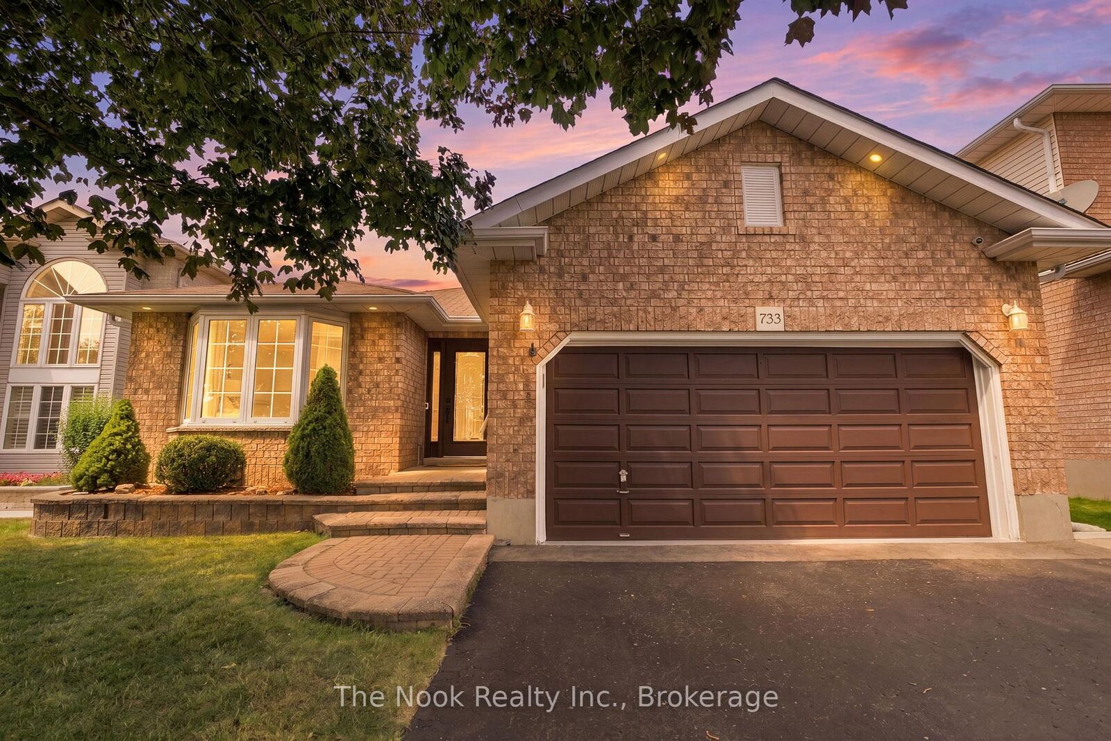 Property Photo: 733 Sundance Circle ON L1J 8N9