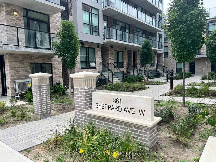 Property Photo:  861 Sheppard Avenue W 40  ON M3H 0E9 