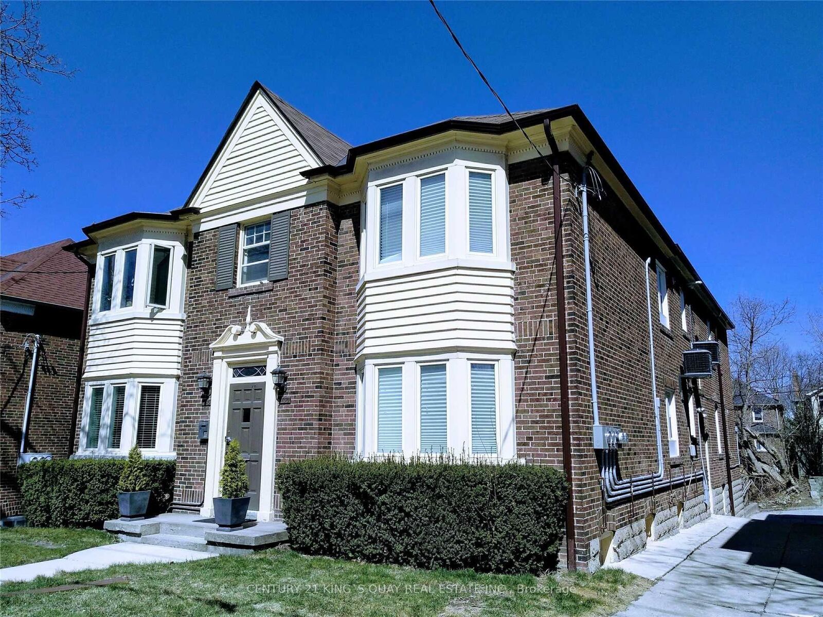 Property Photo:  1763 Bayview Avenue Basement  ON M4G 3C5 