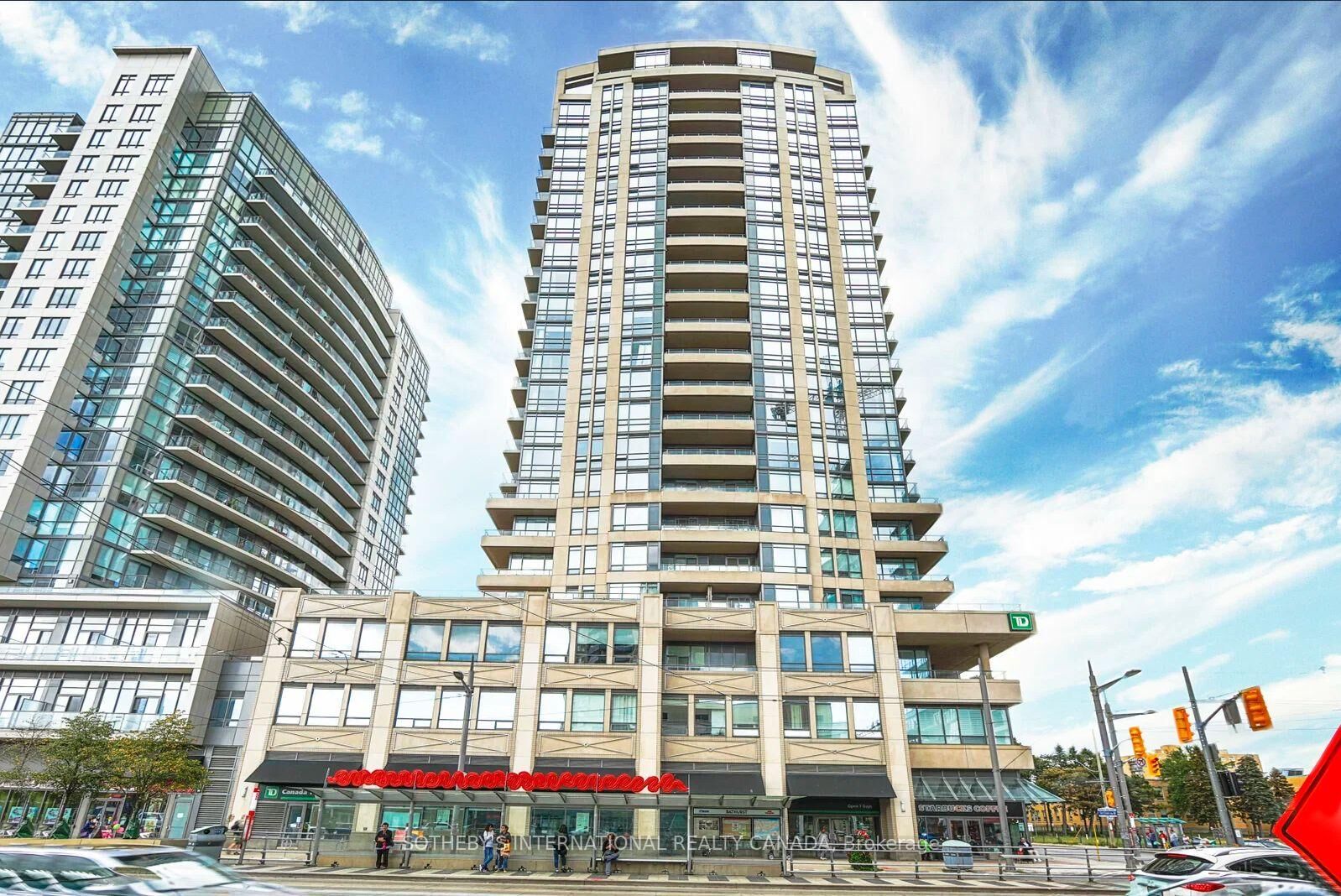 Property Photo:  500 St Clair Avenue W  ON M6C 1A8 