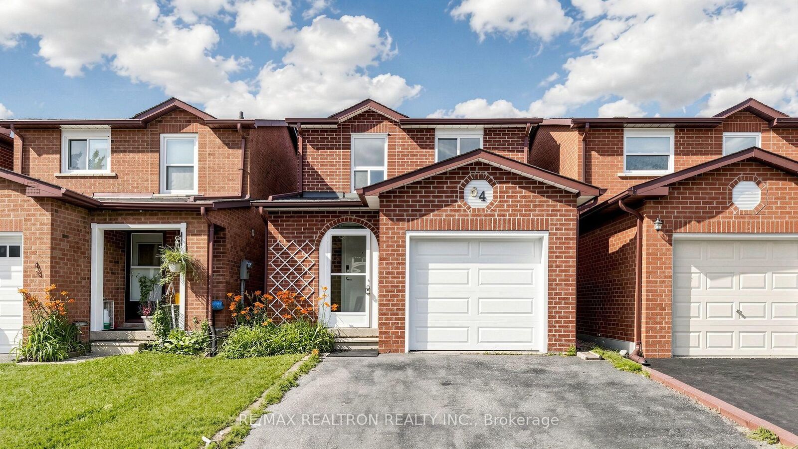 Property Photo:  64 Dunbar Crescent  ON L3R 6W6 
