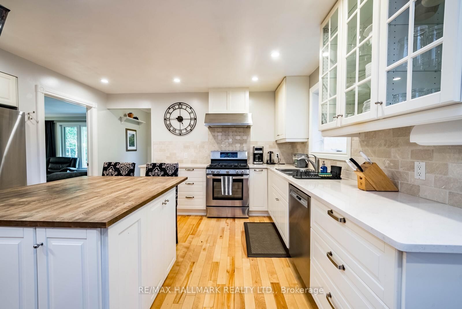 Property Photo:  55 Larwood Boulevard  ON M1M 2M6 