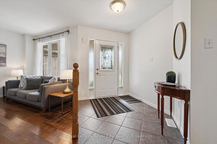 Property Photo:  3 Munroe Crescent  ON N1G 5E6 