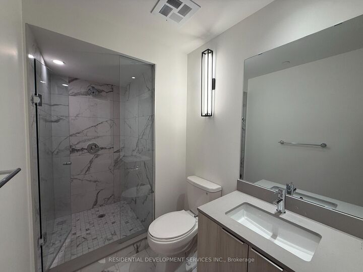 Property Photo:  123 Portland Street 205  ON M5V 0V9 