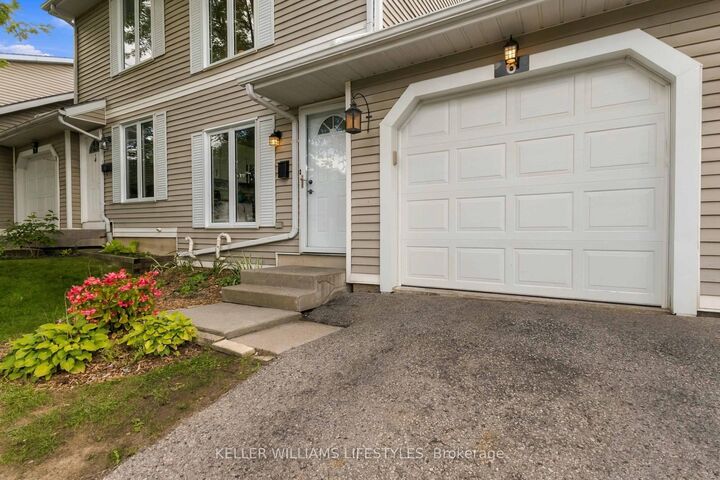 Property Photo:  120 Centre Street 6  ON N6J 4X4 