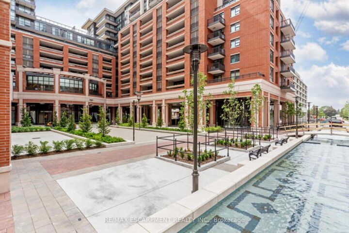 Property Photo: 830 Lawrence Avenue 606 ON M6A 1C3