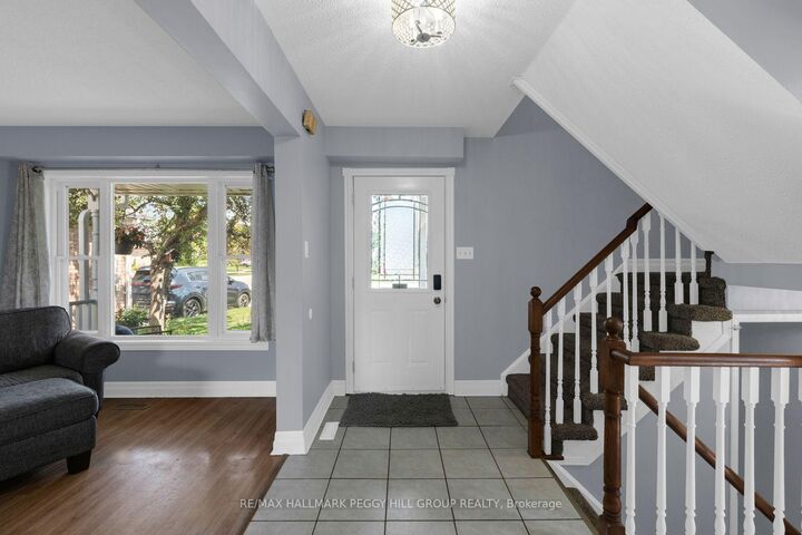 Property Photo:  14 Copeman Crescent  ON L4N 8B5 