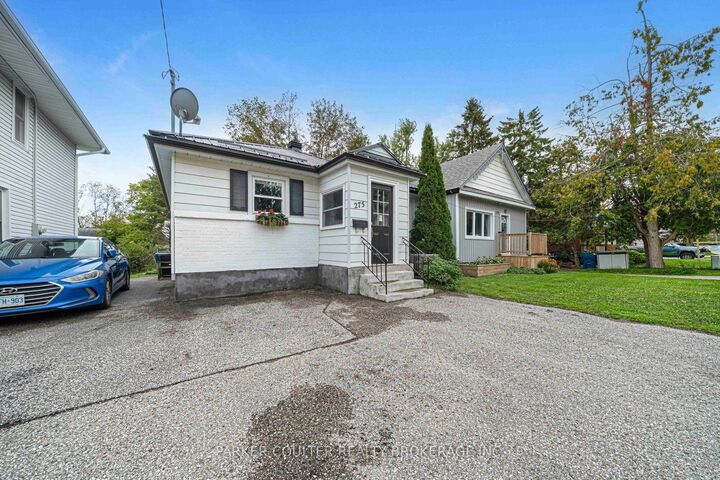 Property Photo:  275 Nottawasaga Street  ON L3V 3K5 
