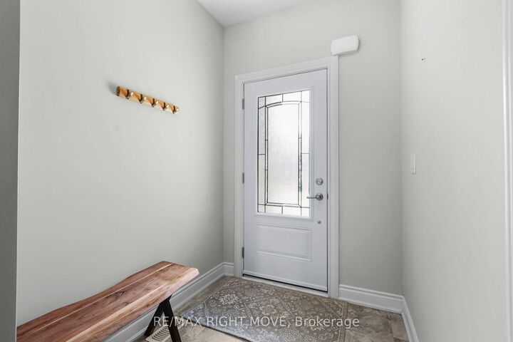 Property Photo:  40 Lily Drive  ON L3V 0G3 