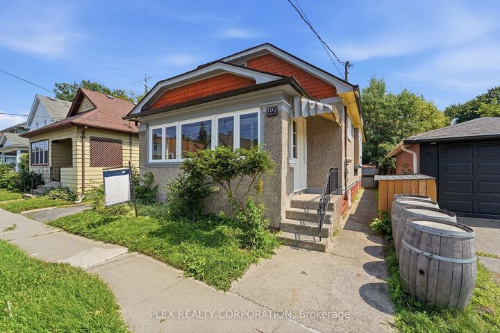 Property Photo:  102 Beech Street  ON L2R 2B9 