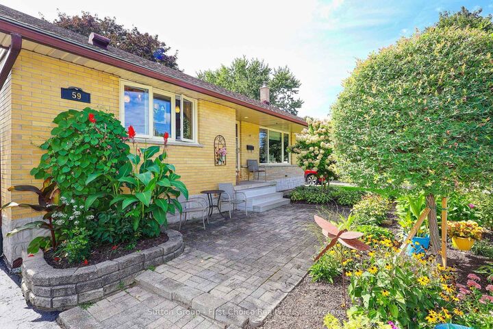 Property Photo:  59 Easson Street  ON N5A 1N1 