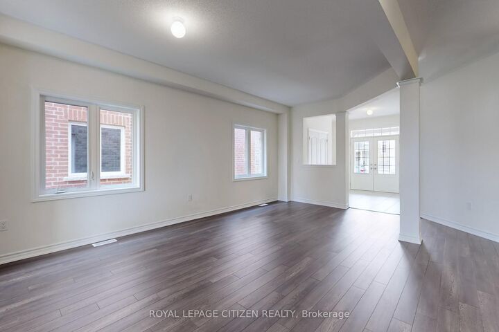 Property Photo:  123 Cliff Thompson Crescent  ON L0E 1R0 