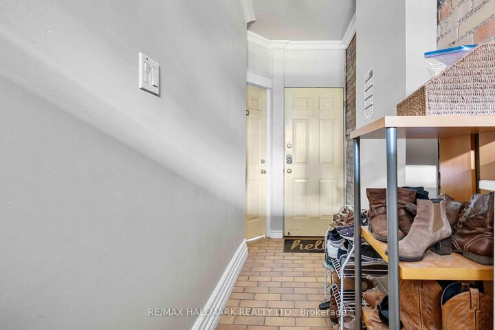 Property Photo:  806 Logan Avenue Main Floor  ON M4K 3E1 