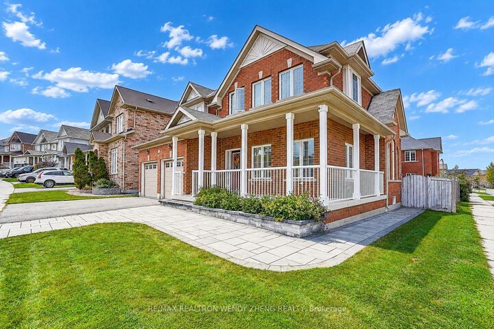 Property Photo:  20 Havenwood Trail  ON L4P 0C5 