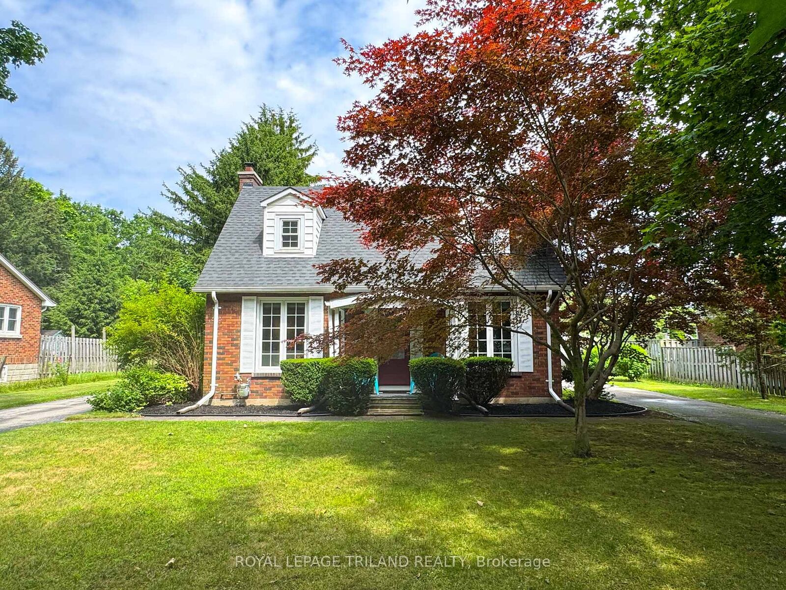 Property Photo:  357 Sunset Drive  ON N5R 3C6 