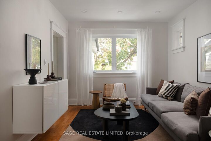 Property Photo:  74 Barrington Avenue  ON M4C 4Z1 