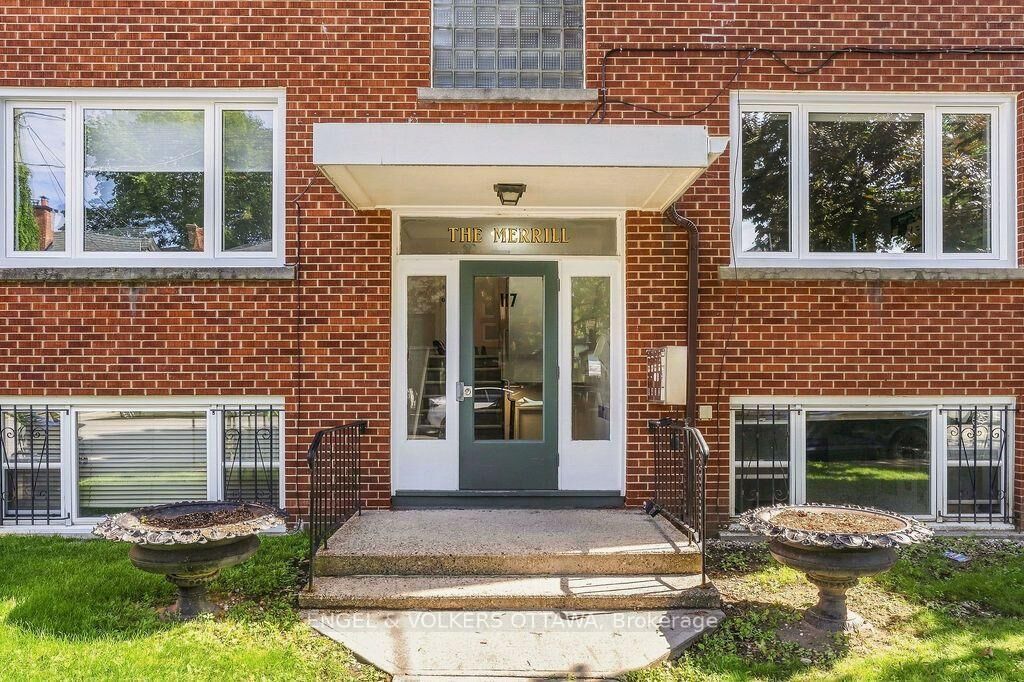 Property Photo:  117 Macdonald Street 4  ON K2P 1H7 