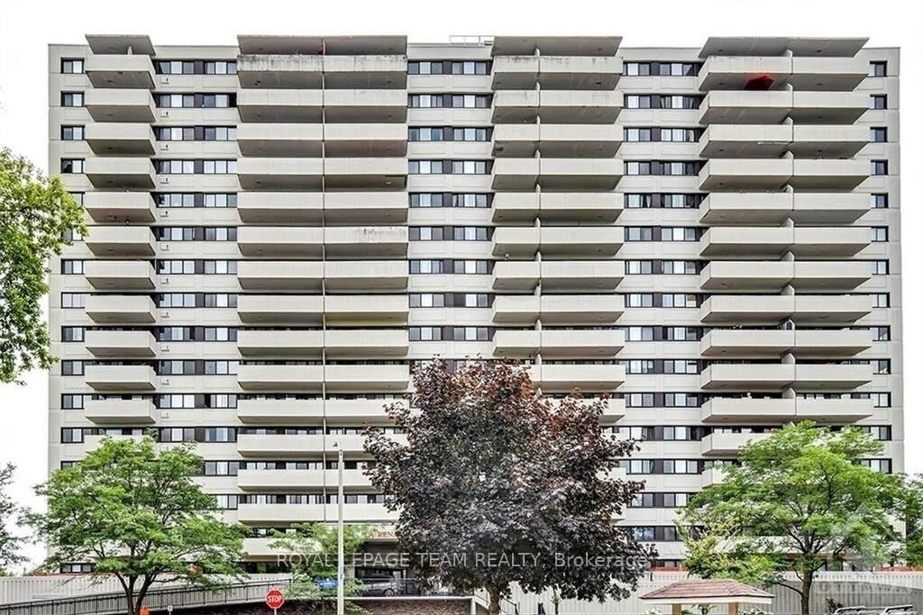 Property Photo: 40 Landry Street 712 ON K1L 8K4