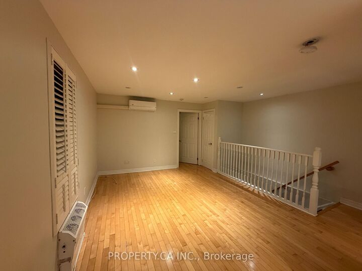 Property Photo:  25 Dupont Street 3  ON M5R 1V3 