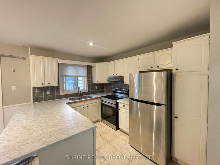 Property Photo:  98 Monmore Road  ON N6G 3B3 