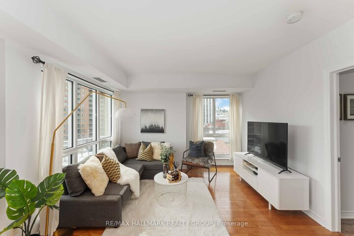 Property Photo:  200 Rideau Street 608  ON K1N 5Y1 