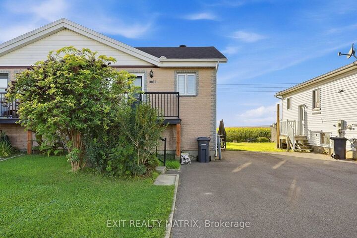 Property Photo: 1001 Jacynthe Street ON K6A 3W4