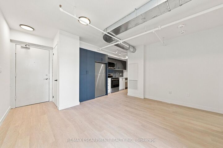 Property Photo:  325 James Street S 224  ON L8P 3B7 