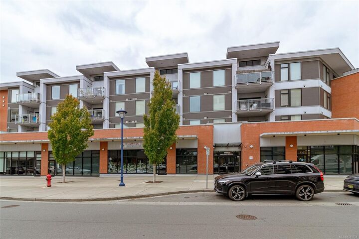 Property Photo:  950 Whirlaway Cres #115  BC V9B 6W6 