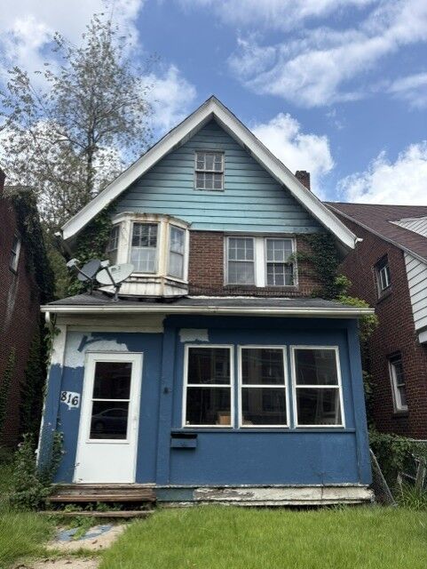 Property Photo:  816 Franklin Ave  PA 15001 