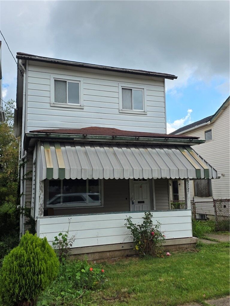 Property Photo:  917 Union Ave  PA 15132 